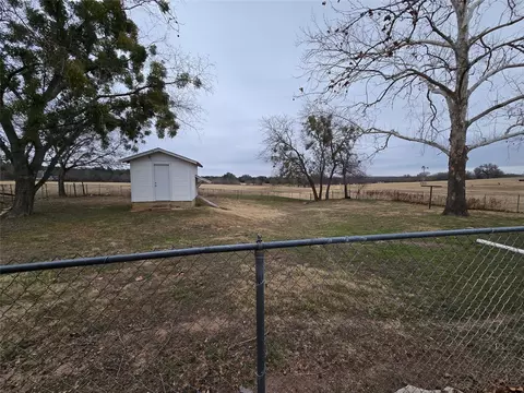 305 S Leon St, Gustine, TX 76455 photo 10