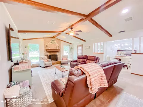 Living - 3602 E Lake Rd, Abilene, TX 79601 photo 1 of 3