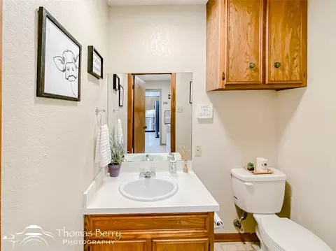 Bath - 3602 E Lake Rd, Abilene, TX 79601 photo 1 of 6