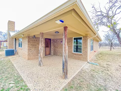 Exterior - 3602 E Lake Rd, Abilene, TX 79601 photo 3 of 4