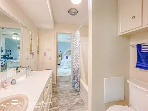 Bath - 3602 E Lake Rd, Abilene, TX 79601 photo 2 of 6
