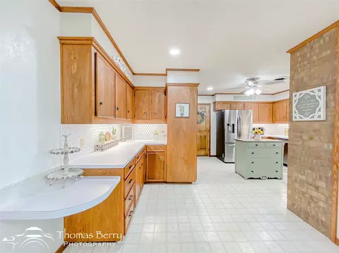 Kitchen - 3602 E Lake Rd, Abilene, TX 79601 photo 1 of 7