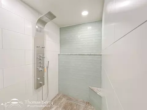 Bath - 3602 E Lake Rd, Abilene, TX 79601 photo 5 of 6