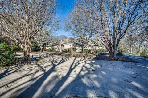 108 Winding Way Ct, Ovilla, TX 75154