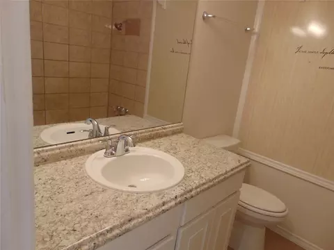 Bath - 210 E Hammond St, Lancaster, TX 75146 photo 2 of 4