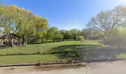 700 Easley St, White Settlement, TX 76108