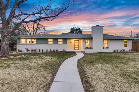3801 Shellbrook Ave, Fort Worth, TX 76109