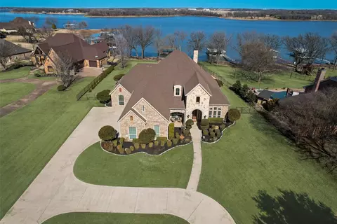 6100 Lake Shore Dr, Fort Worth, TX 76179
