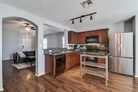 309 Hawthorn Dr, Nevada, TX 75173