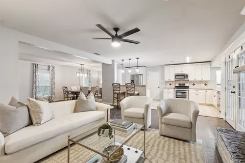 3733 Blue Trace Ln, Farmers Branch, TX 75244