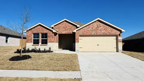364 Wildrose Cir, Cleburne, TX 76033