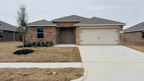 340 Wildrose Cir, Cleburne, TX 76033