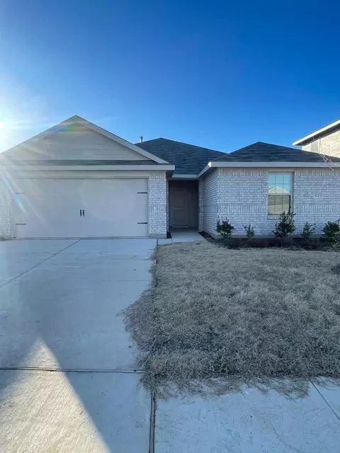 5111 Knob Hill Dr, Denton, TX 76207