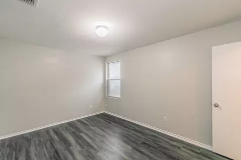 609 Chapman Dr, Lancaster, TX 75146 photo 18