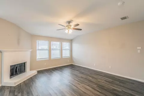 609 Chapman Dr, Lancaster, TX 75146 photo 10