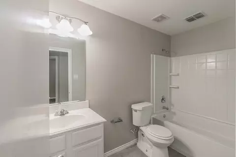 609 Chapman Dr, Lancaster, TX 75146 photo 17