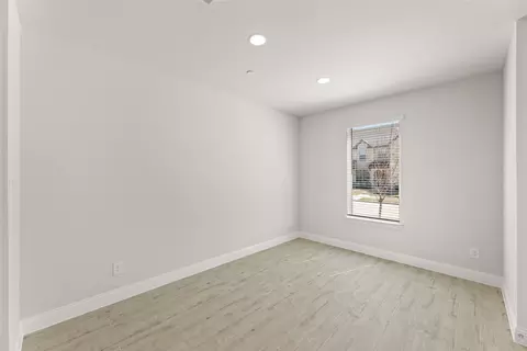 3061 Tall Pne, Corinth, TX 76210 photo 6
