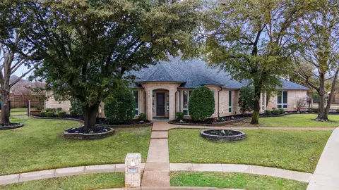 2300 Mulberry Ct, Colleyville, TX 76034