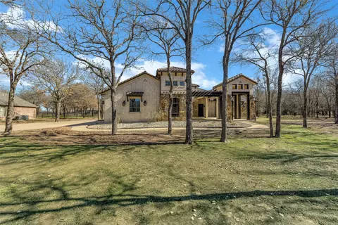 329 Sugartree Cir, Lipan, TX 76462