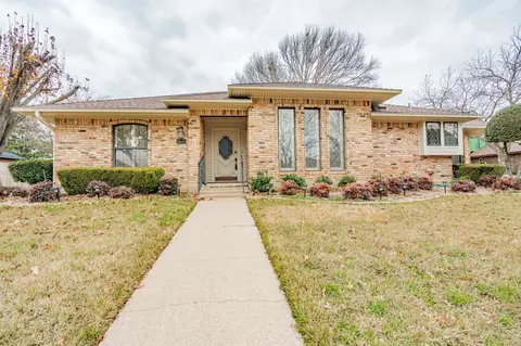 3609 Oakmont Dr, Grand Prairie, TX 75052