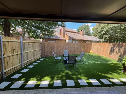 1605 Brentwood Dr, Irving, TX 75061