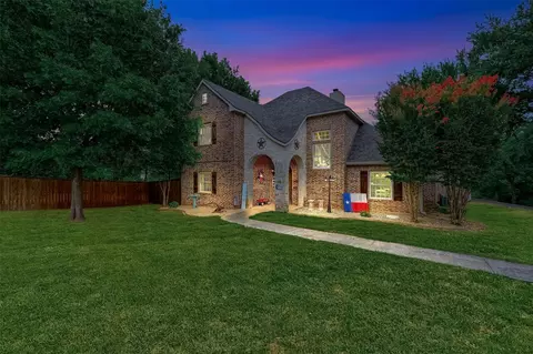 1603 Carriage Estates Rd, Sherman, TX 75092