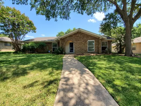 1224 Holt Ave, Desoto, TX 75115