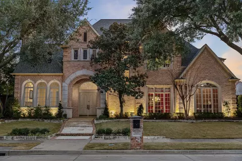 5600 Gillum Dr, Plano, TX 75093