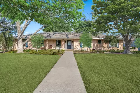 5923 Meadowcrest Dr, Dallas, TX 75230