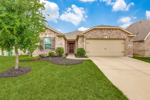 1104 Millican Ln, Aubrey, TX 76227