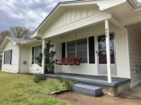 806 Carver St, Whitesboro, TX 76273