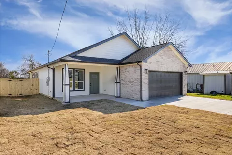 111 S Fir St, Celeste, TX 75423