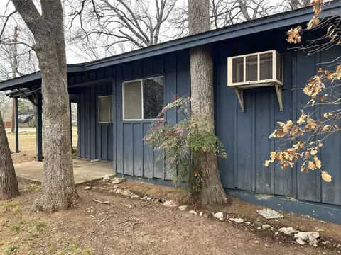 25 Golden Park Rd, Pottsboro, TX 75076