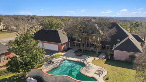 1301 Mcdavid Dr, Aledo, TX 76008