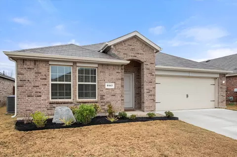 2317 Rustling Oaks Dr, Denton, TX 76209