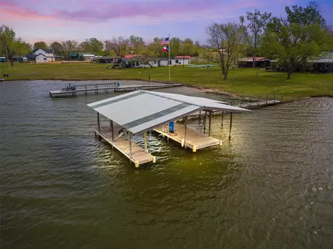 1175 Willow Rd, Graford, TX 76449