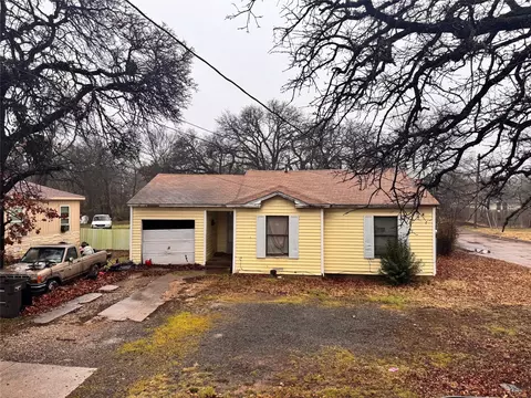 3537 Baylor St, Fort Worth, TX 76119