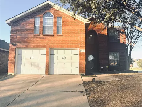 1044 Wood Brook Dr, Grand Prairie, TX 75052