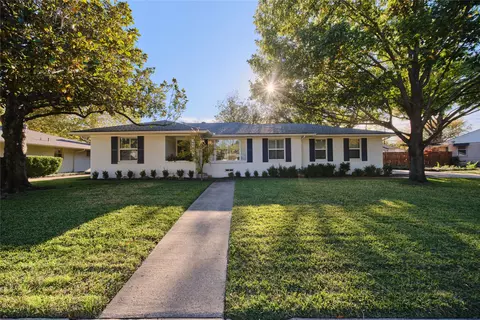 6418 Danbury Ln, Dallas, TX 75214