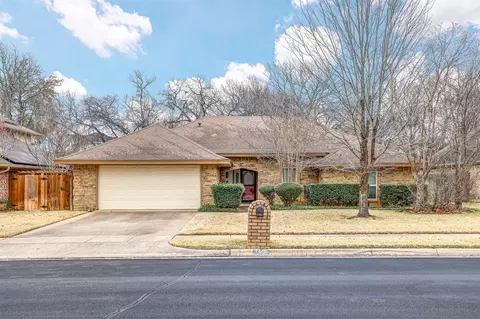 3408 Norman Ln, Bedford, TX 76021