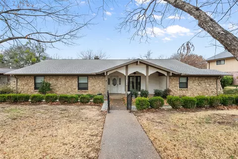 3902 Country Club Rd, Arlington, TX 76013