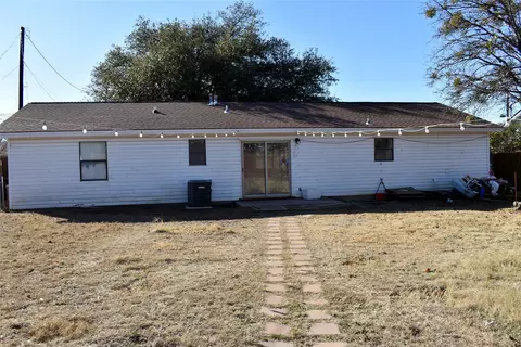 1204 Switzer St, Bangs, TX 76823 photo 13