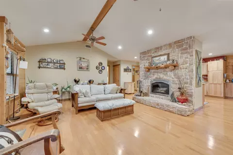 1430 Trumbull Rd, Ferris, TX 75125