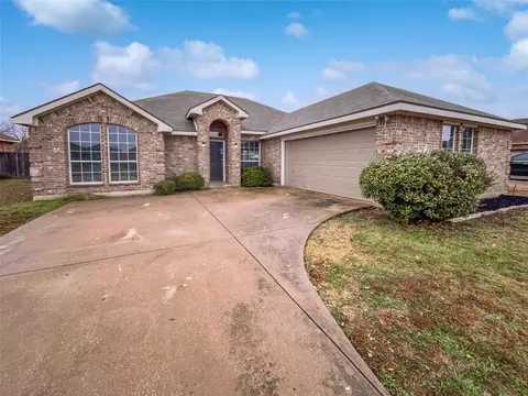 108 Waterview Pkwy, Red Oak, TX 75154