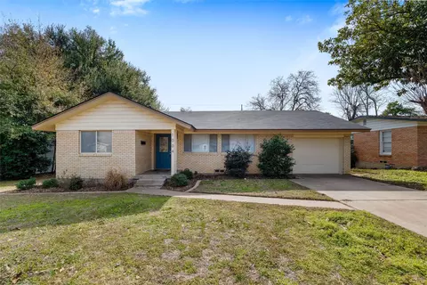 1004 W Tucker Blvd, Arlington, TX 76013