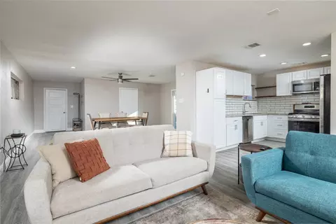 6423 Allena Ln, Richland Hills, TX 76118