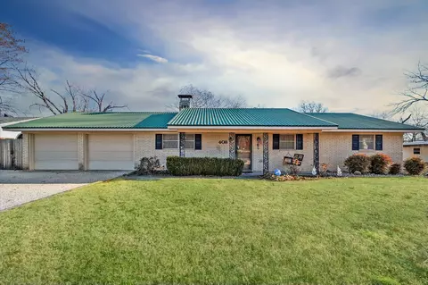 408 Sunset Dr, Fairfield, TX 75840
