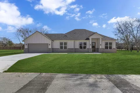 7317 Carol St, Greenville, TX 75402