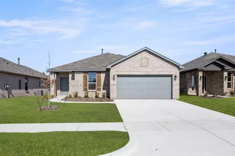 1902 Cheyenne Dr, Cleburne, TX 76033