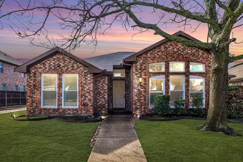 6426 Teresa Ln, Rowlett, TX 75089